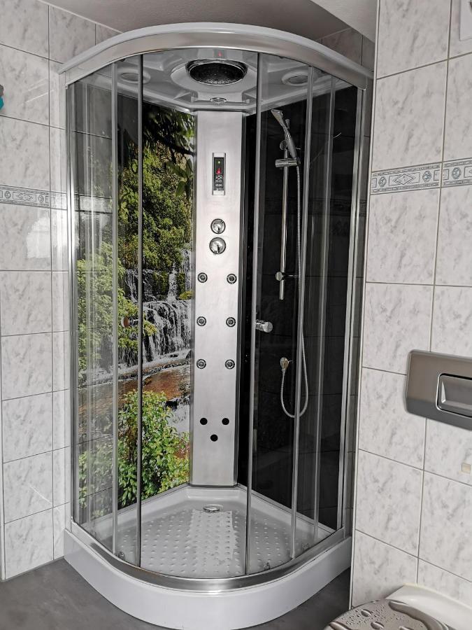 Apartmenthaus Вертхайм Екстериор снимка