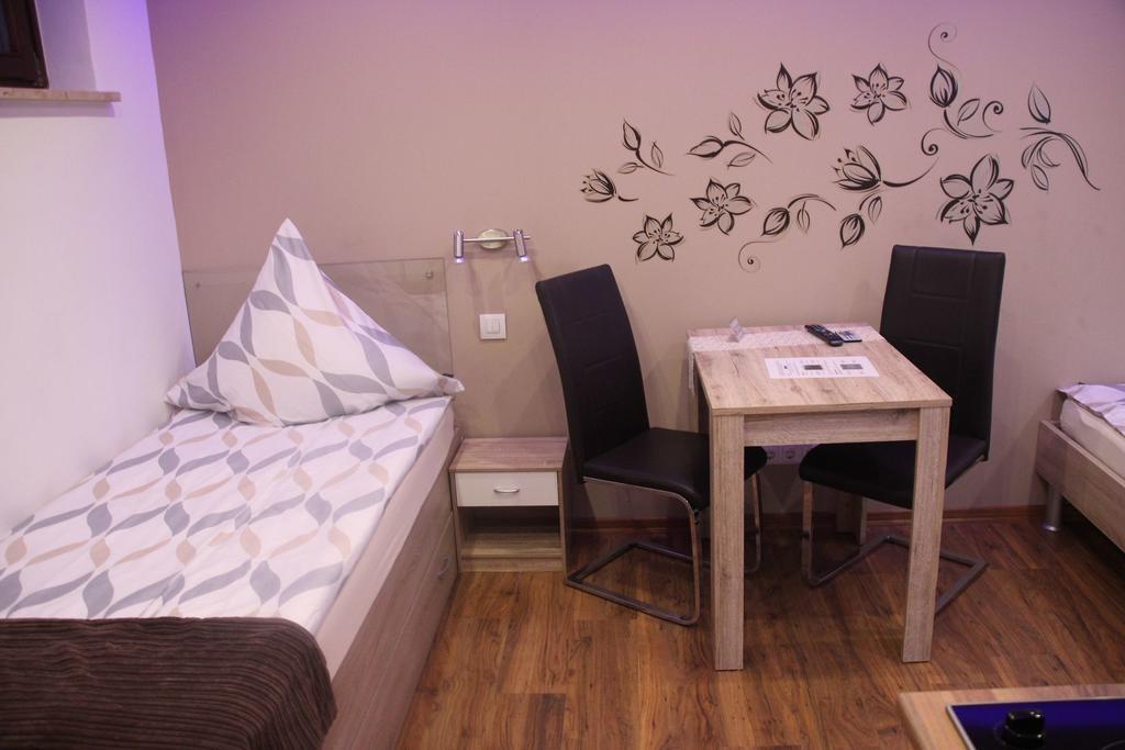 Apartmenthaus Вертхайм Екстериор снимка